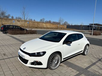 VW Scirocco , SPECIAL WHITE -TEAM. Nízký nájezd km - 2