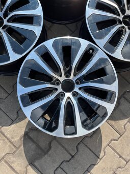 Alu Mercedes GLC 5x112 r18 8J et 32,5 - 2