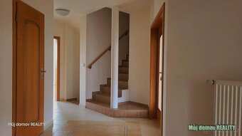 Dům na prodej 8+1, 354m2, 3x balkon, terasa a zahrada 200m2. - 2