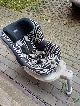 Autosedačka B. Römer 0–18 kg – zebra, stabilní 360°základna - 2