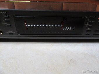 Nabízím ekvalizer Technics SH-GE90.  Plně funkční. Nejde o n - 2