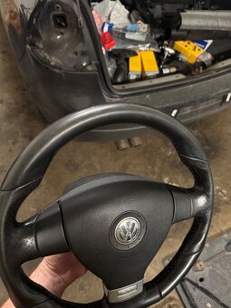 volant vw golf 5 GTI - 2