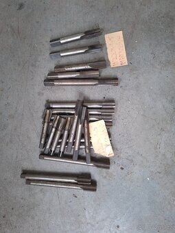 Maticové závitníky M - 2