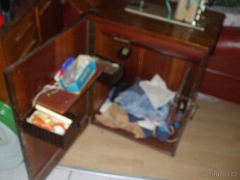 šicí stroj minerva - 2