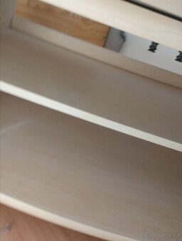 Televizní stolek/ skříňka - 2