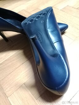 Modré lodičky vel.40 nové - 2