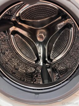 Pračka LG Direct Drive 7 kg - 2
