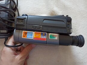 Videokamera Sony CCD-TR620 (čtěte popis) - 2