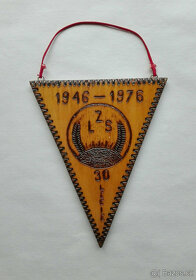 Stará drevená vlajka 1946 - 1976 ZARSZYN - 2