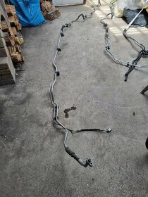 VW Multivan T5 2,5TDI - trubky na klimatizaci - 2
