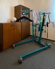 Elektrický zvedák pro zvedání osob - 2