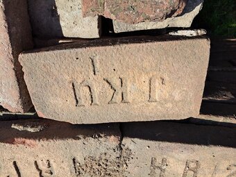 Cihly HR 12 - 2