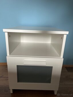 Noční stolek IKEA - 2