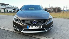 VOLVO V60 CROSSCOUNTRY D4 2.4 5V 140KW AUTOMAT - 2
