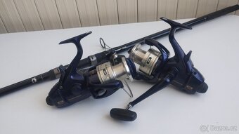 2 x navi SHIMANO BIG BAITRUNNER M. 2x prut CHUB SNOOPER 12‘ - 2