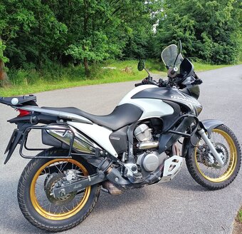 Prodám Honda Transalp XL 700V 1. Majitel - 2