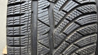 Zimní pneu 225/45/18 Michelin - 2