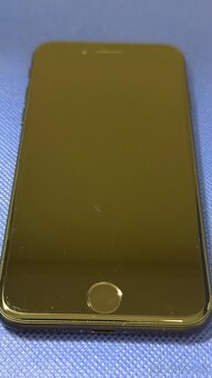 iPhone SE2020 64GB Black, krásný stav - 2