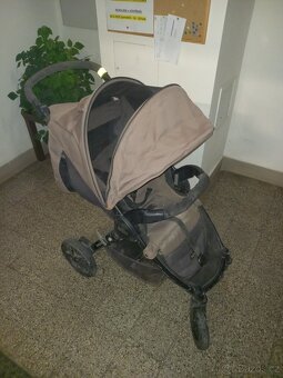 PRODÁM GOLFOVÝ KOČÁREK - 2