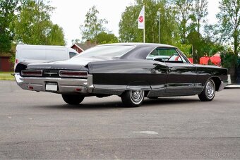 1966 Pontiac Bonneville Coupe - 2