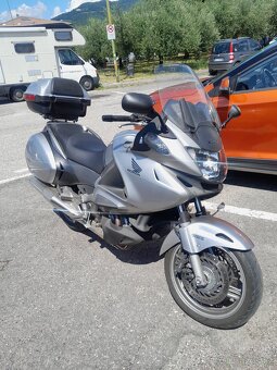 Honda Deauville 700, 2008, výborný stav - 2