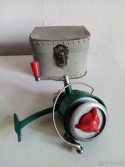 Retro rybářské navijáky Tokoz - 2