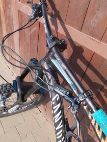 Celoodpružený Canyon Strive 8.0 Enduro 26" - 2