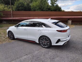 Kia ProCeed GT - 2
