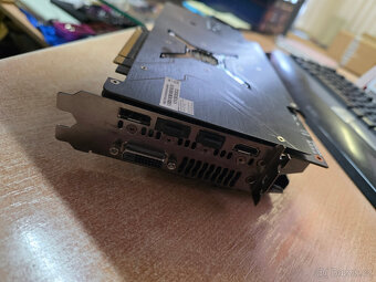VEGA 56 8GB - 2