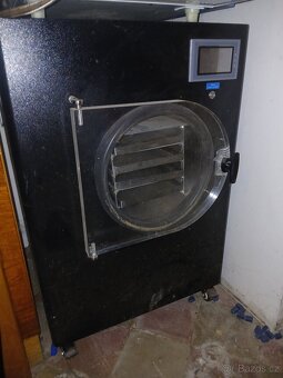 Lyofilizátor -vymrazovací sušička - 2