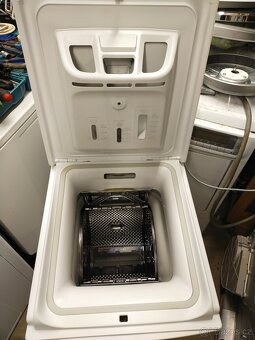 Prodám plně funkční pračku zn. WHIRLPOOL--5 kg--DOVEZU-- - 2