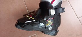 LYŽAŘŠKÉ BOTY VEL. 25-26 = délka stélky 17,5cm - 2