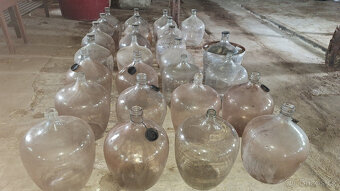 demižóny různé velikosti - 2