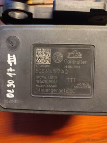 Škoda Octavia 3 řídící jednotka ABS - 2