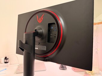 Herní monitor LG 27GL850-B – 27" QHD, Nano IPS, 144Hz - 2