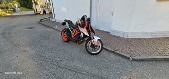 KTM 1290 superduke - 2