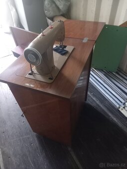 Šicí stroj Minerva - 2