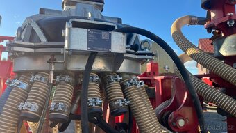 Diskový nesený podmítač - aplikátor na digestát a kejdu Laum - 2