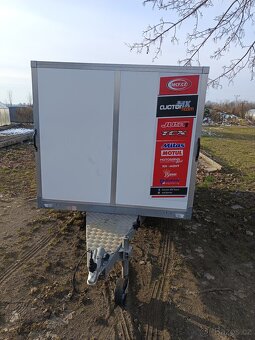 Skříňový přívěs - 2