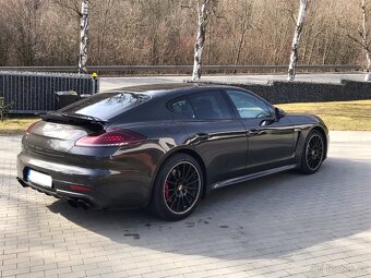 Porsche Panamera GTS 4.8 V8 - 2