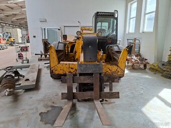 CATERPILLAR TH 63 4X4 - 2