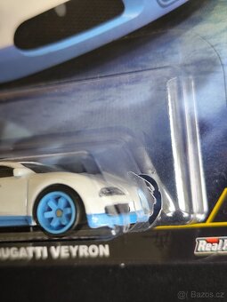 Hot Wheels premium Bugatti Veyron - 2