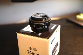 Canon EF-S 24mm f/2.8 STM - 2