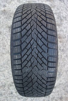 Volvo XC60 II zánovní zimní sada alu kola 5x108 235/60/18 - 2