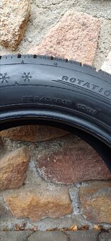 Pneu zimni škoda kodiag 235/55r18 dunlop,nokian - 2