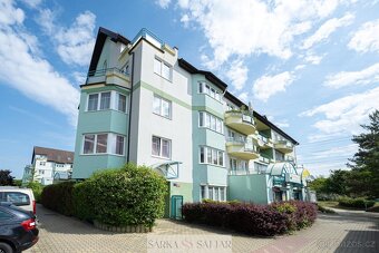 Prodej světlého 2+kk 54m2 s garážovým stáním , 2x sklepem, v - 2