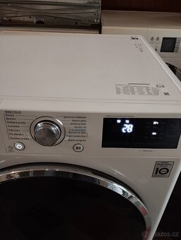 Pračka se sušičkou na 9kg LG - 2