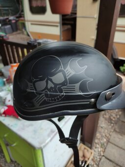 Přilba na motorku moped - 2