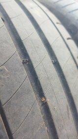 Pneu Michelin 205/55 R16 - 2