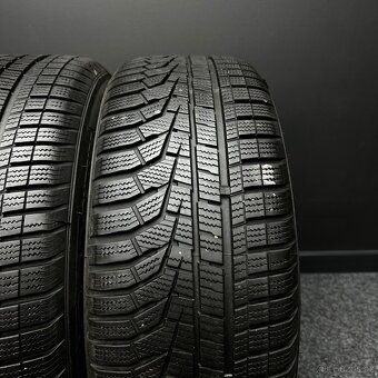 2ks pneu Hankook 215/55 r17 98V - 2